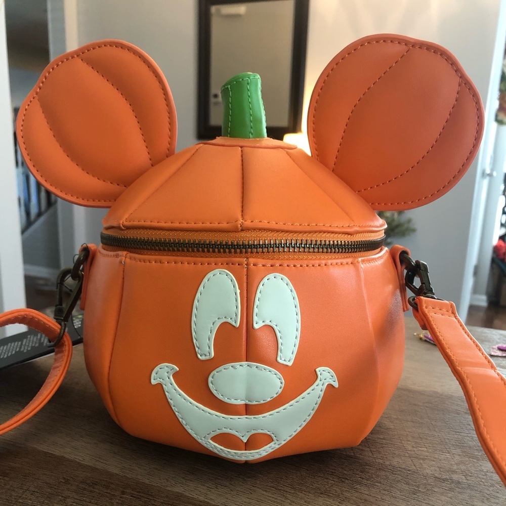 Loungefly Disney Mickey-O-Lantern Crossbody